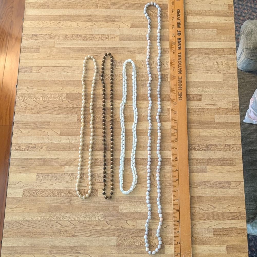 🐚2 Seashell Necklaces & 2 Stone Bead Necklaces